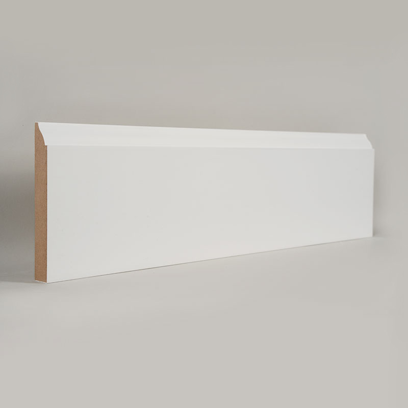 Rodapé de MDF (preenchido com primer e branco pérola) 3/5' x 4 1/4'