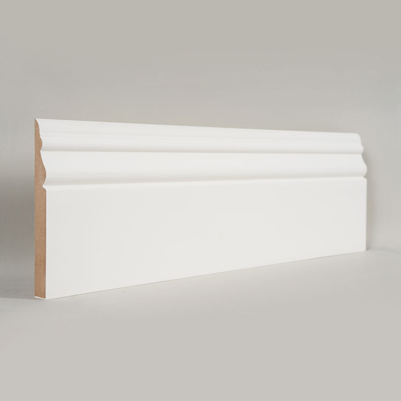 Rodapé de MDF (preenchido com primer e branco pérola) 3/5' x 5'