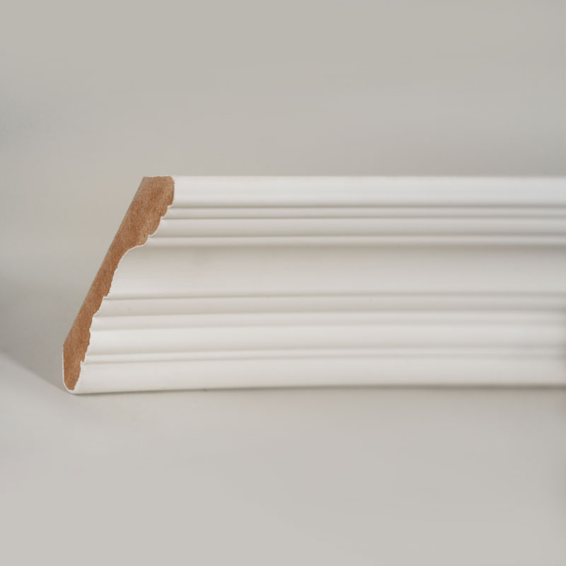 Moldura de coroa de MDF (preenchido com primer e branco pérola) 3/5' x 3 4/9'