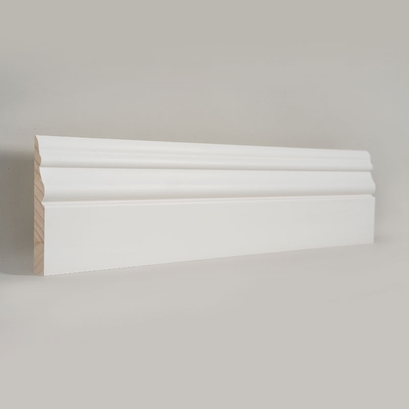 Rodapé de pinho (preenchido com primer e branco pérola) 3/5