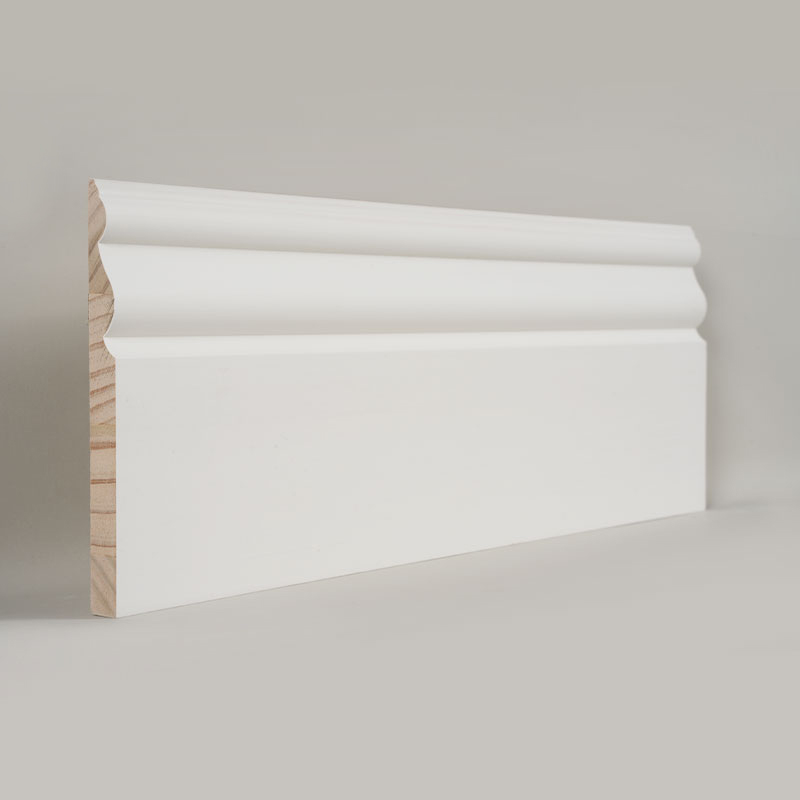 Rodapé de pinho (preenchido com primer e branco pérola) 3/5' x 6'
